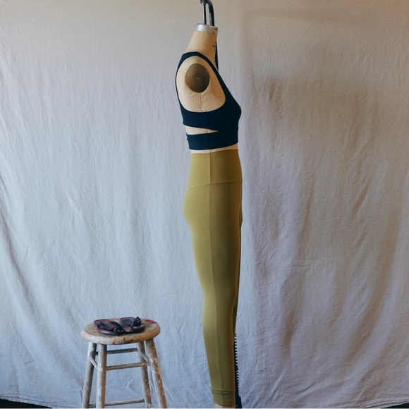 Lululemon Align HR Pant 25” - Picture 9 of 15